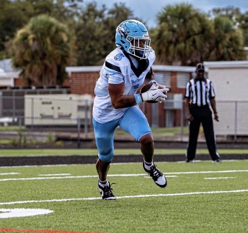 Deonte Reinhardt returns a pick six